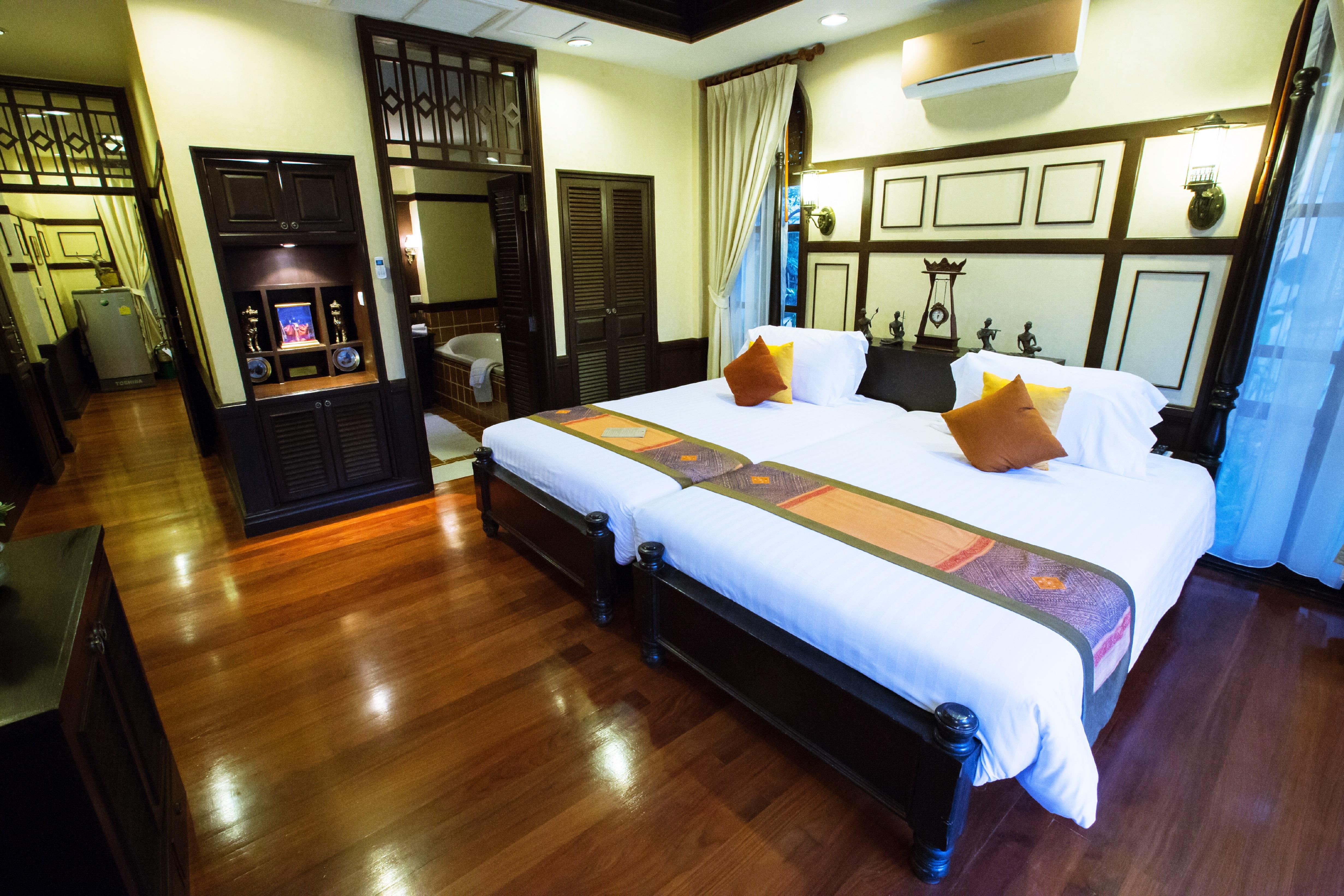 Wora Bura Hua Hin Resort & Spa Luaran gambar A bedroom at the Riverview Suite