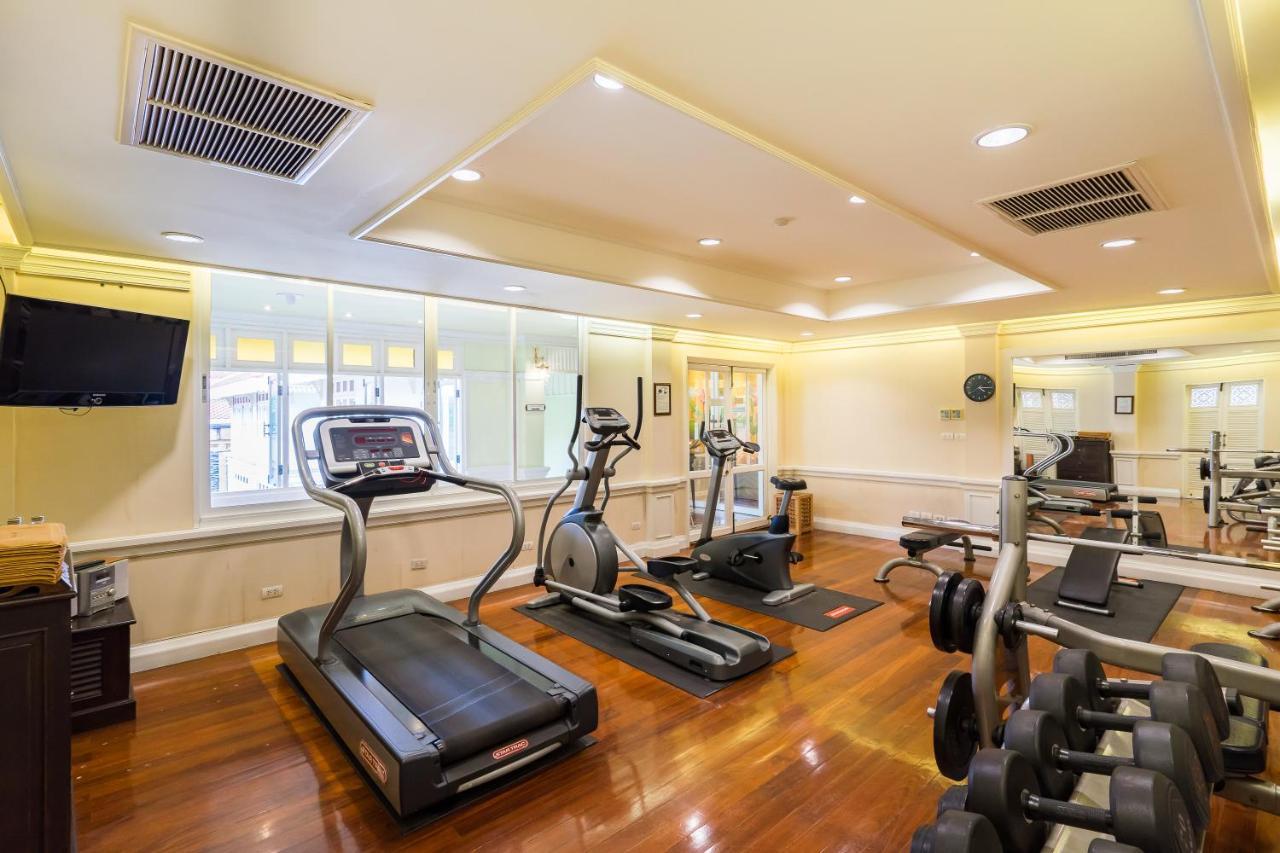 Wora Bura Hua Hin Resort & Spa Luaran gambar The gym at the hotel